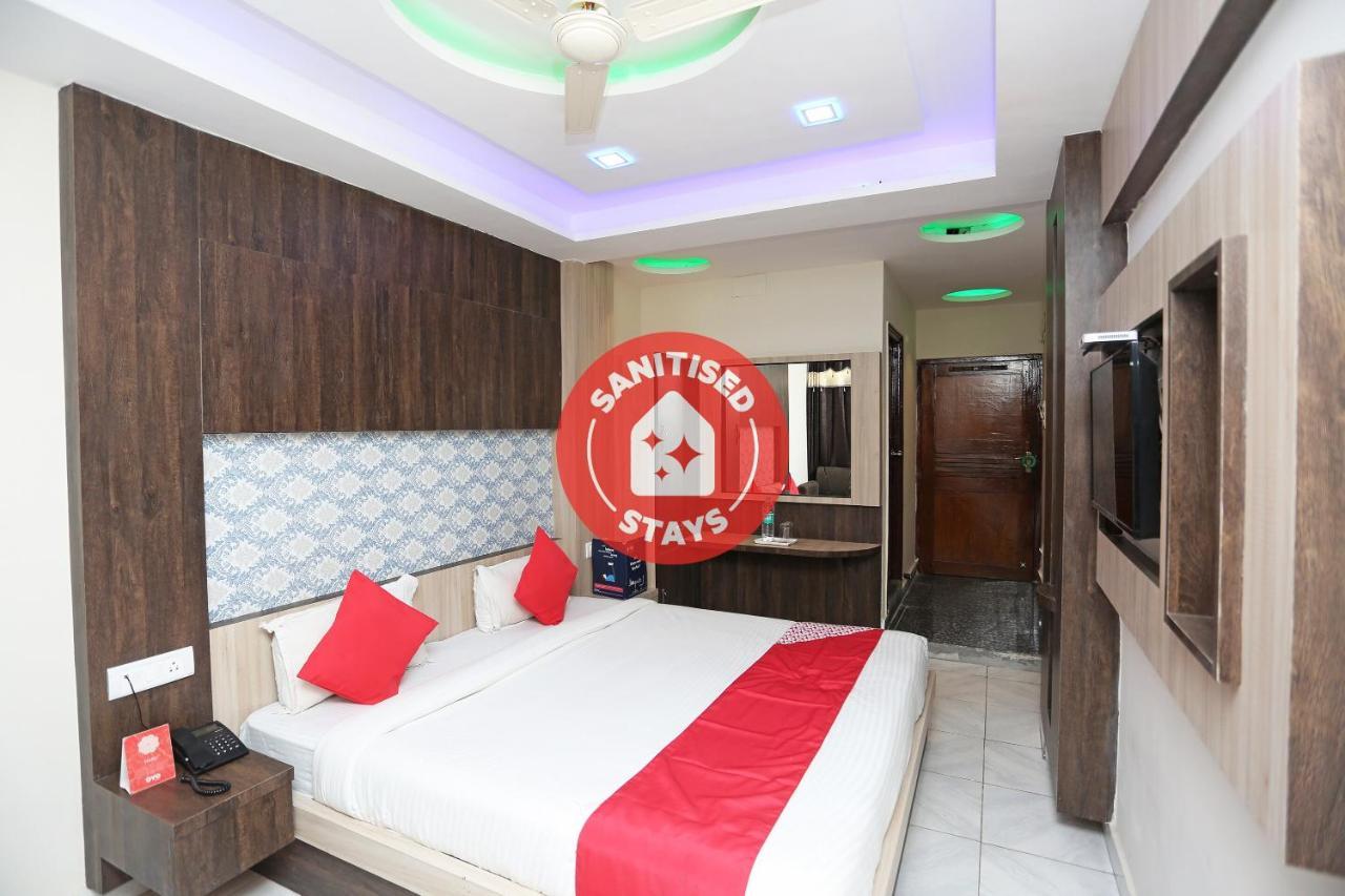 Oyo 4956 Hotel Maharaja Palace カーンプル エクステリア 写真