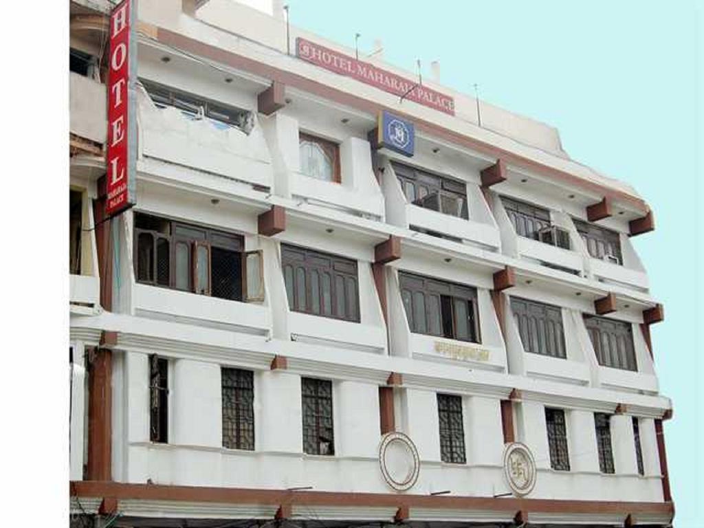 Oyo 4956 Hotel Maharaja Palace カーンプル エクステリア 写真
